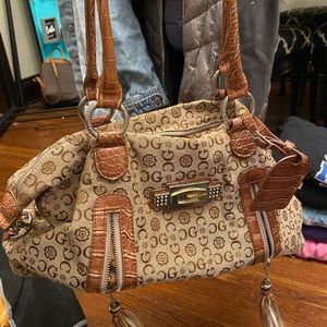 Guess purse